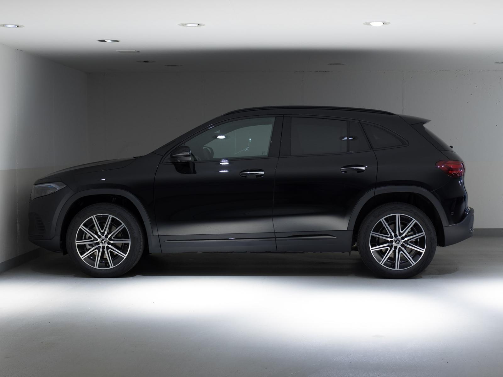 MERCEDES-BENZ EQA 350 4MATIC "Swiss Star" - 6