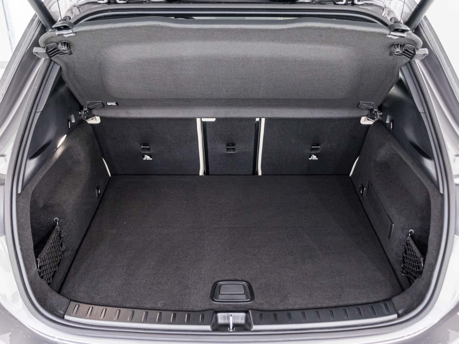 MERCEDES-BENZ EQA 350 4MATIC "Excellence Edition" - 14