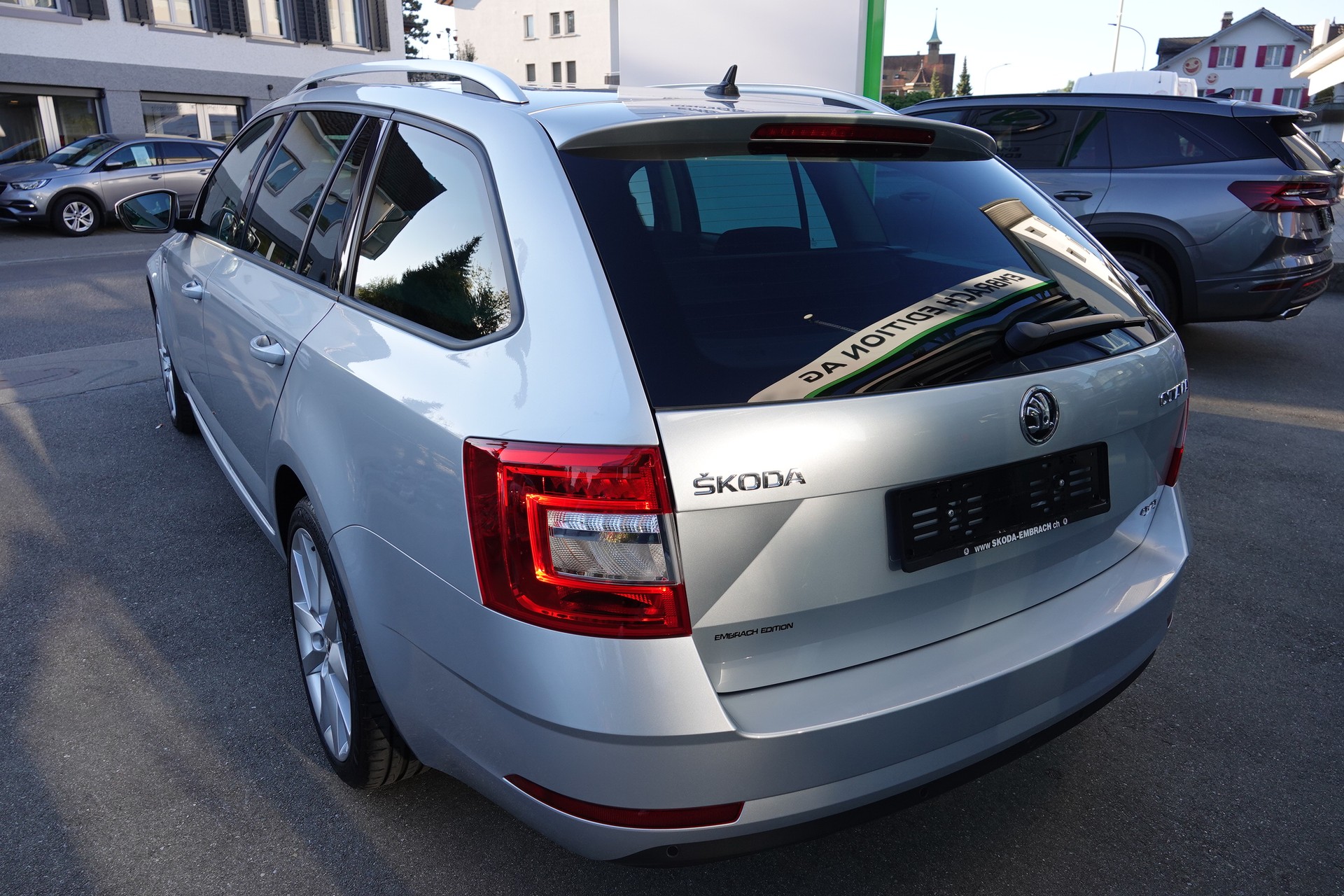 SKODA Octavia Combi 2.0 TSI Soleil 4x4 DSG - 8