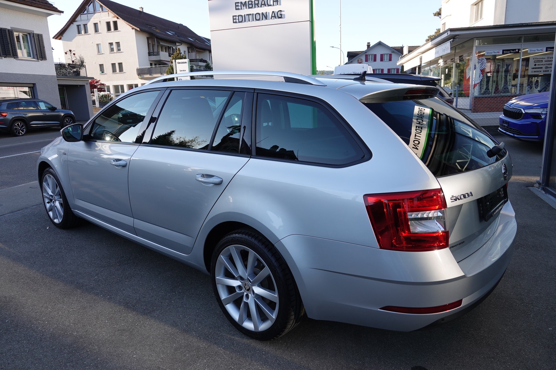 SKODA Octavia Combi 2.0 TSI Soleil 4x4 DSG - 7