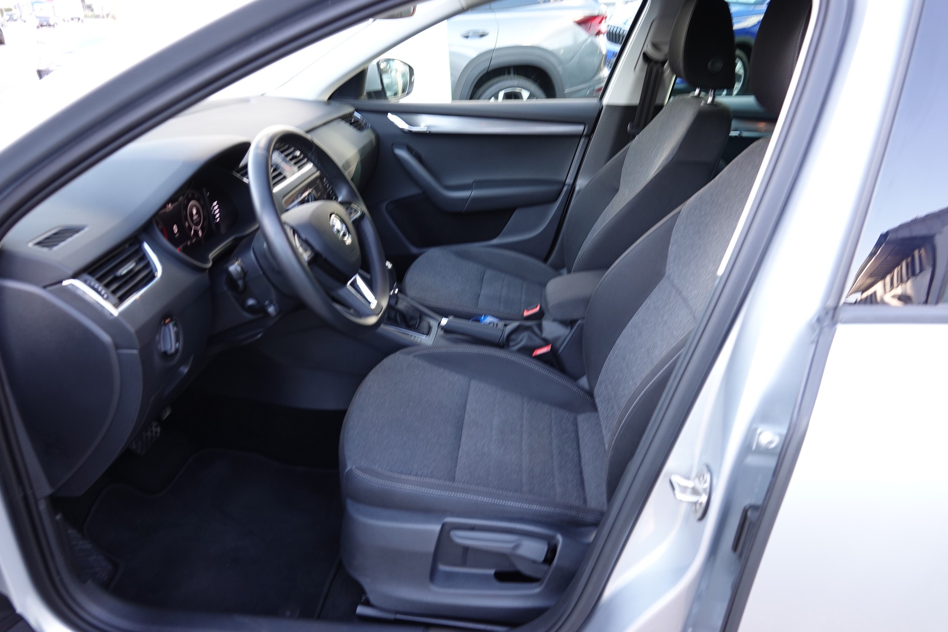 SKODA Octavia Combi 2.0 TSI Soleil 4x4 DSG - 15