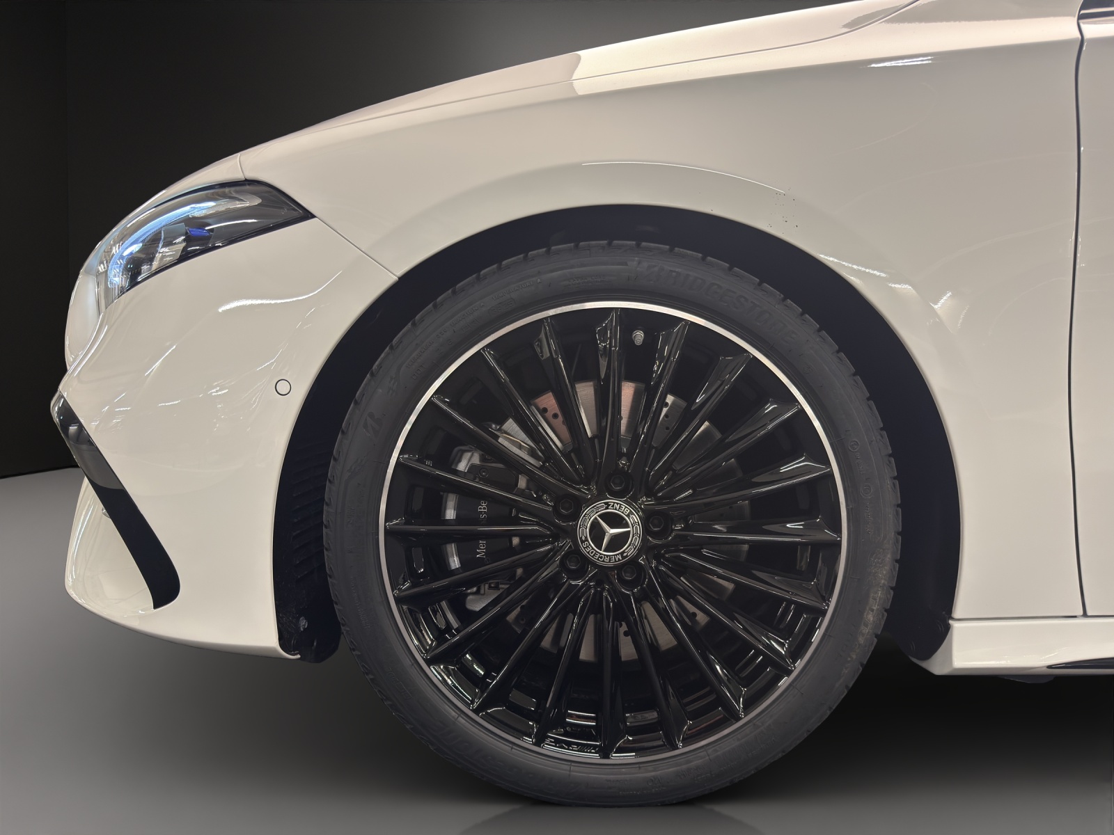 MERCEDES-BENZ A 250 e EQ Star 8G-DCT - 9