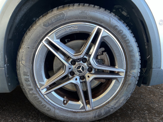 MERCEDES-BENZ GLA 250 AMG Line 4Matic - 8