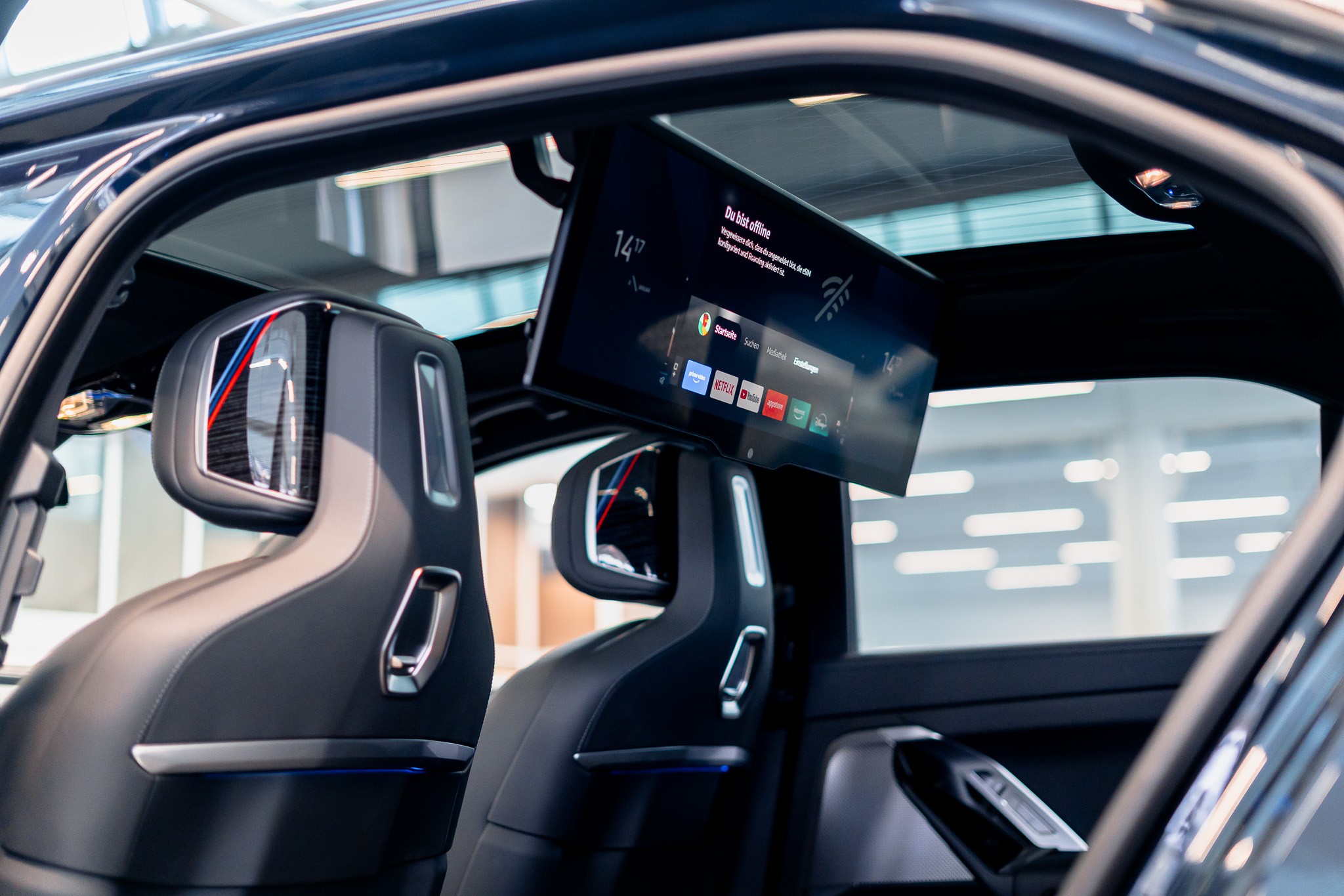 740d xDrive M Sport / Theatre Screen / Bowers&Wilkins / Iconic Glow