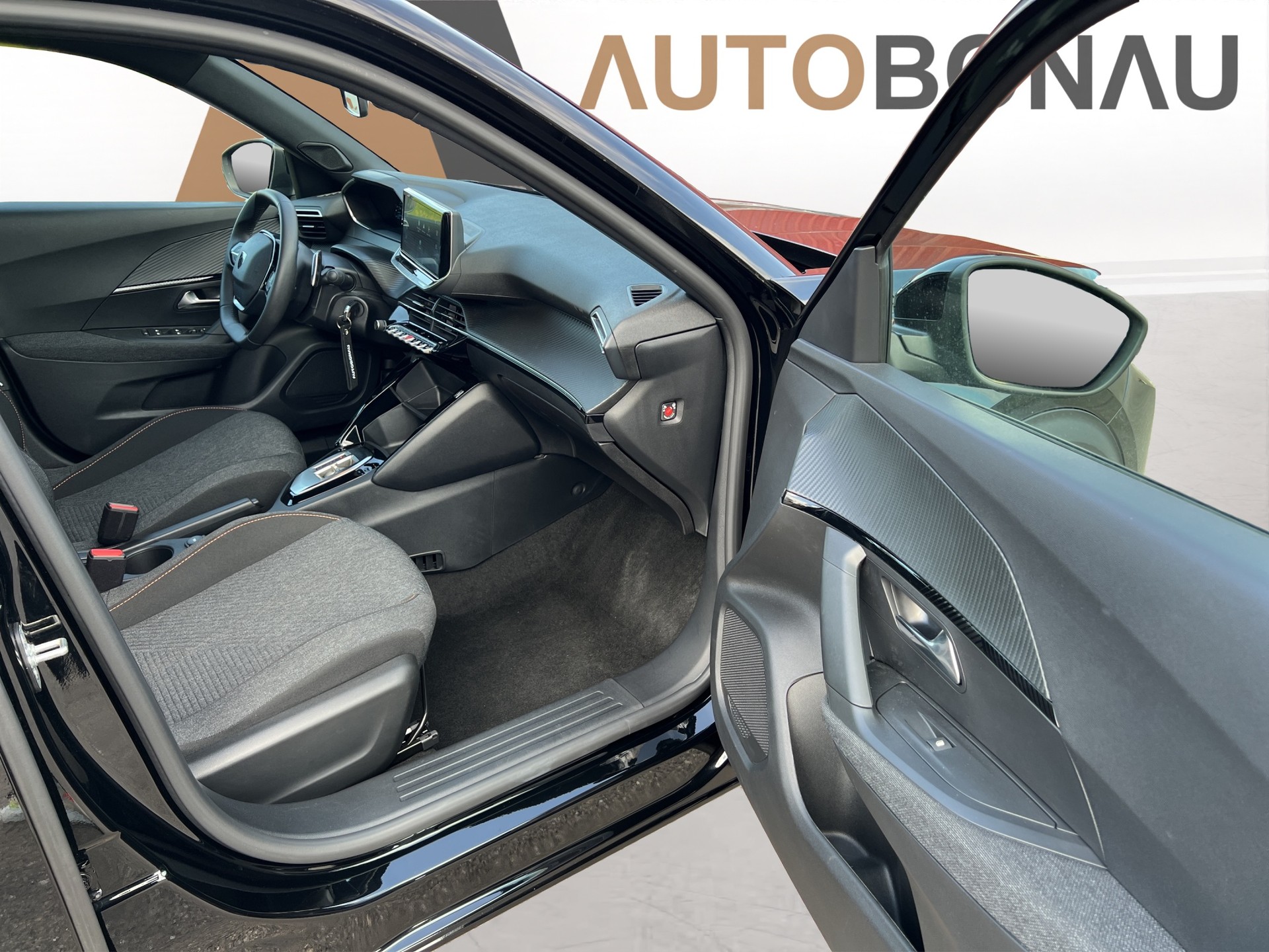 PEUGEOT 2008 1.2 Hybrid 145 Style - 14