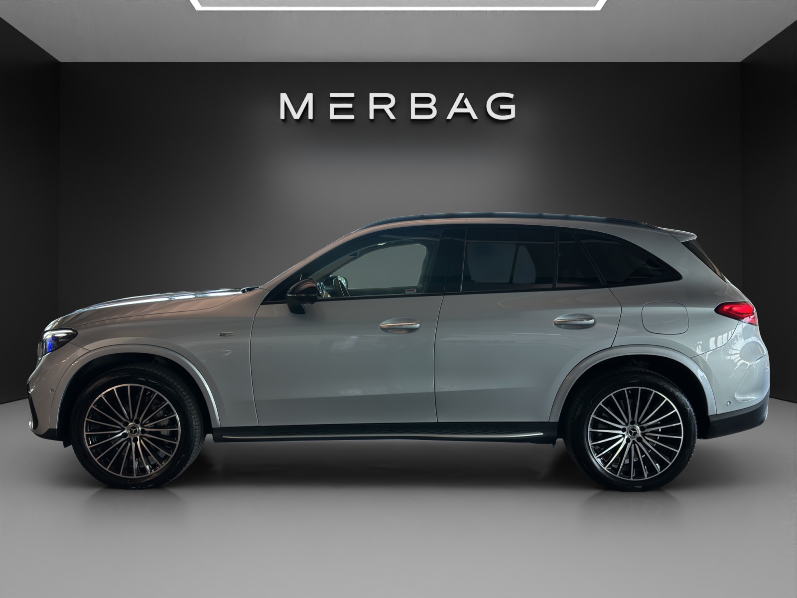 MERCEDES-BENZ GLC 300 e 4M 9G-Tronic - 3
