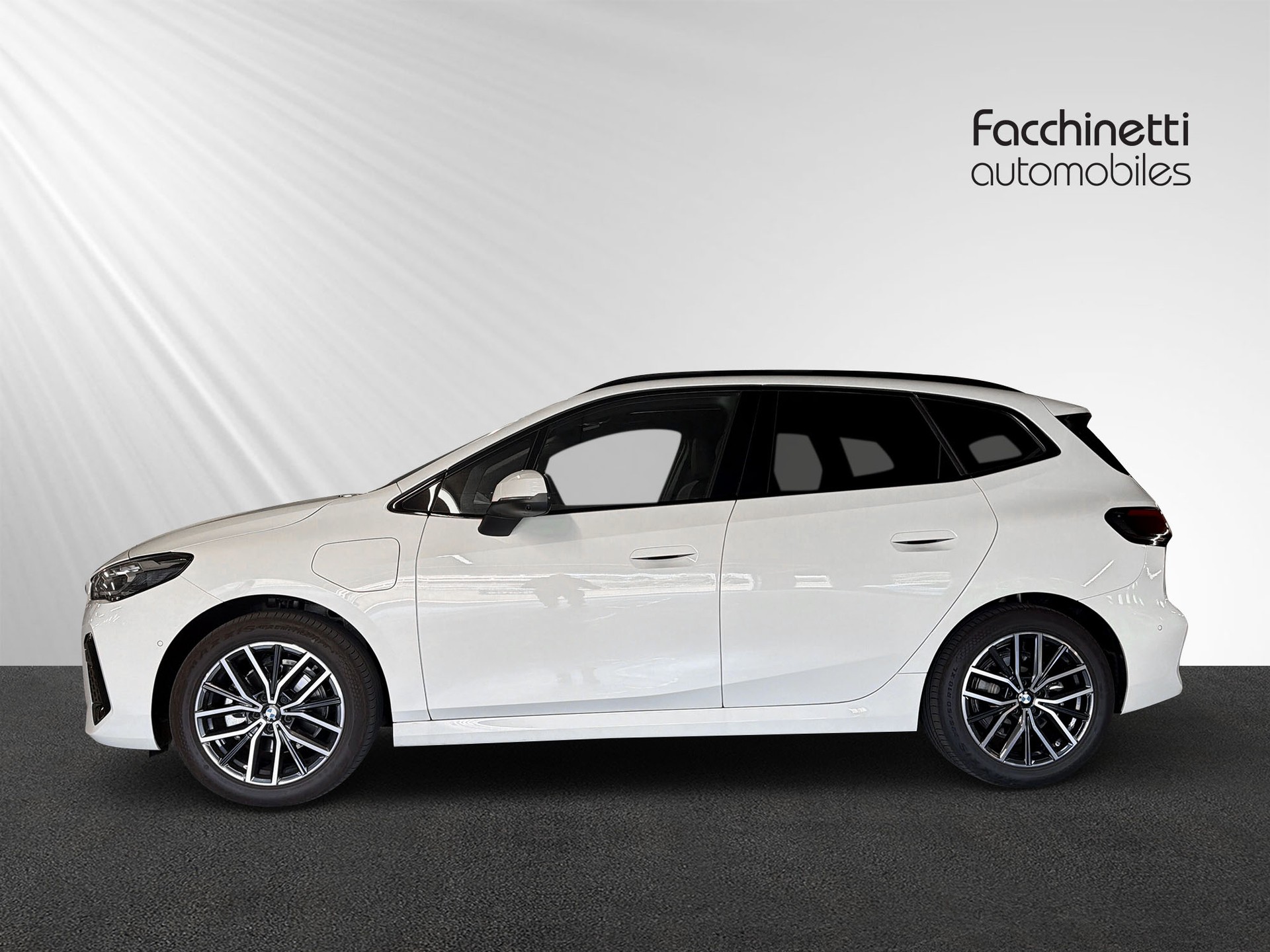 BMW 225e xDrive Active Tourer M Sport - 2