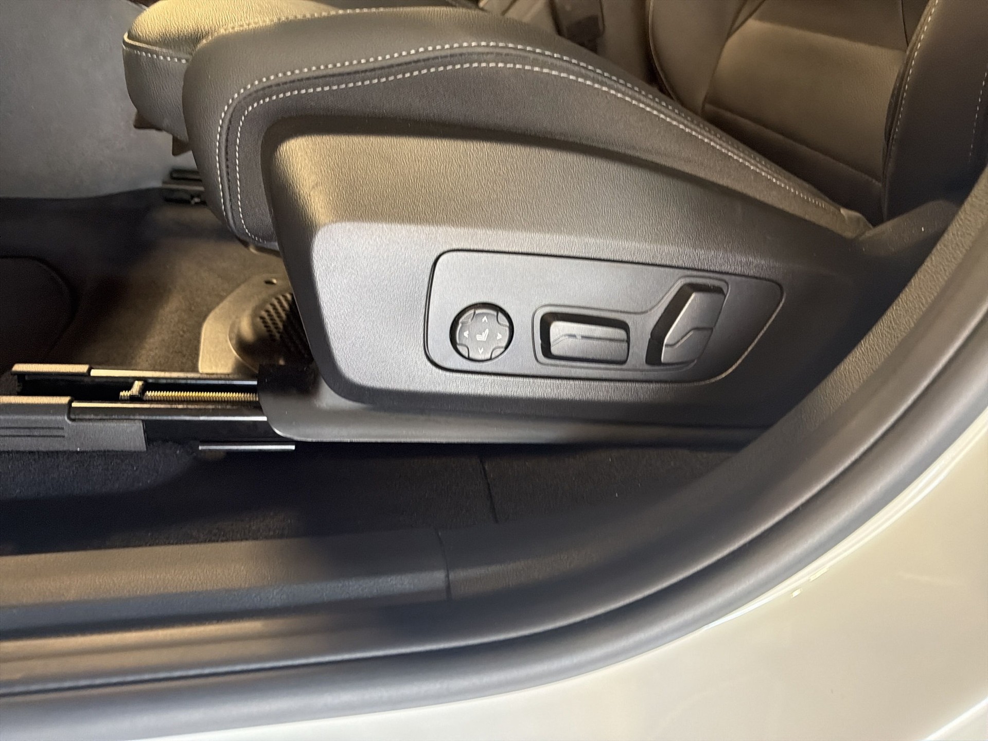 BMW 225e xDrive Active Tourer M Sport - 19