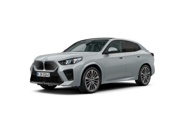 BMW iX2 30 M Sport xDrive U10 (CH) AHK 📍