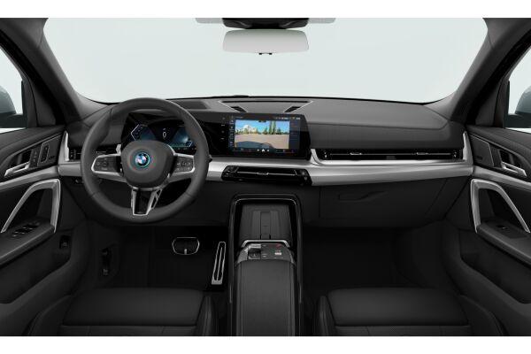 BMW iX2 30 M Sport xDrive U10 (CH) AHK 📍 - 4