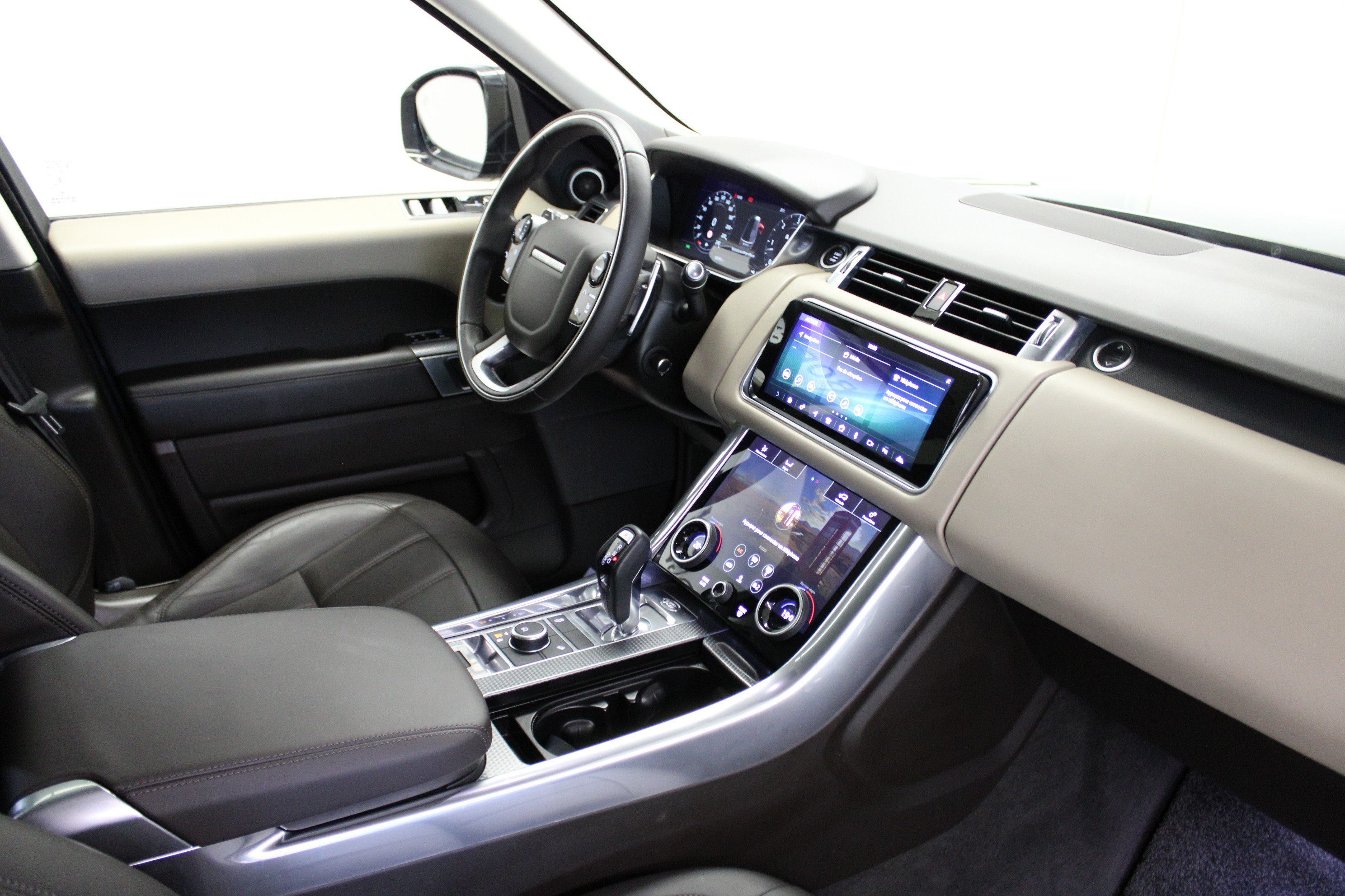Range Rover Sport 3.0 SDV6 HSE Automatic thumbnail n°5