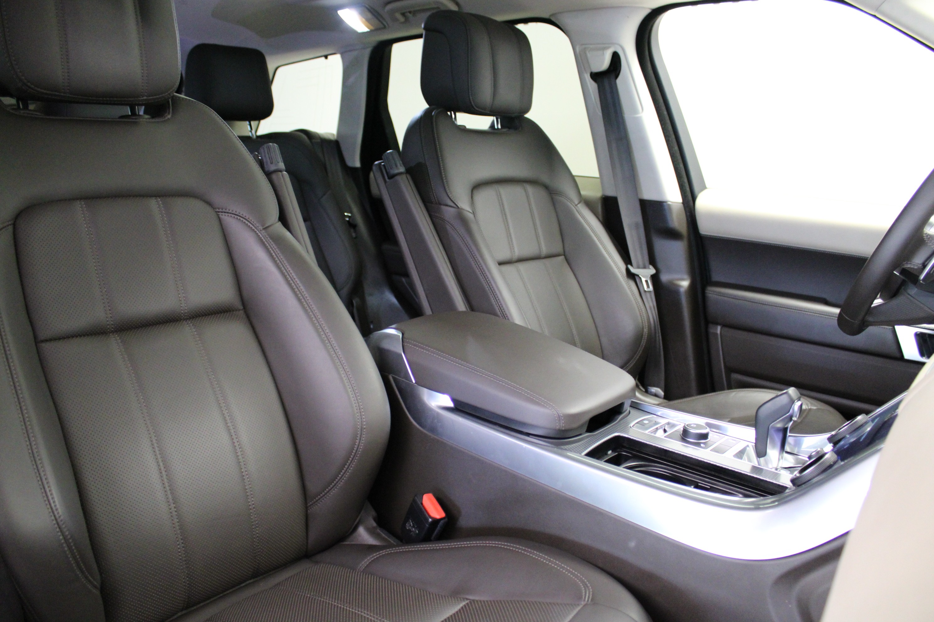 Range Rover Sport 3.0 SDV6 HSE Automatic thumbnail n°6