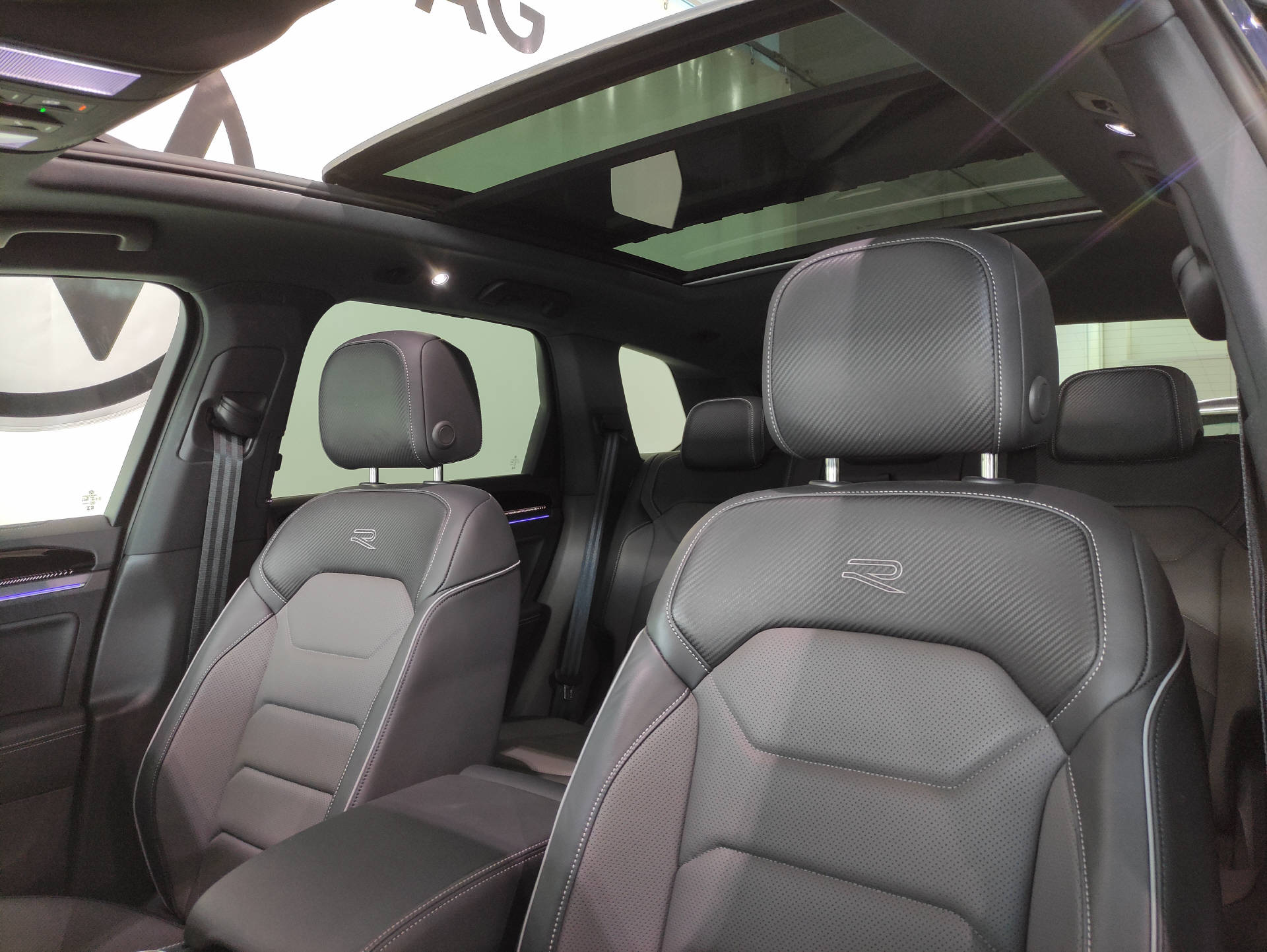 VW Touareg 3.0 V6 TDI R-Line 4M - 5