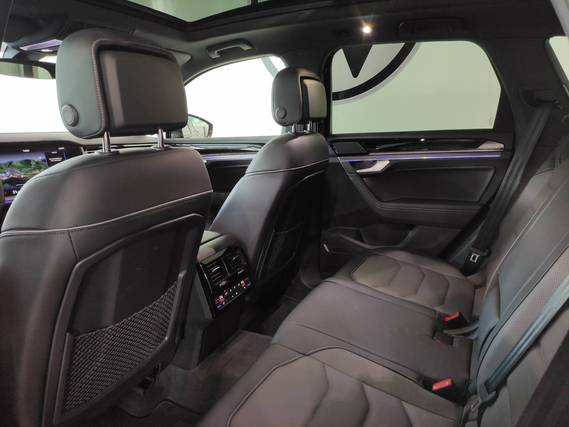 VW Touareg 3.0 V6 TDI R-Line 4M - 12