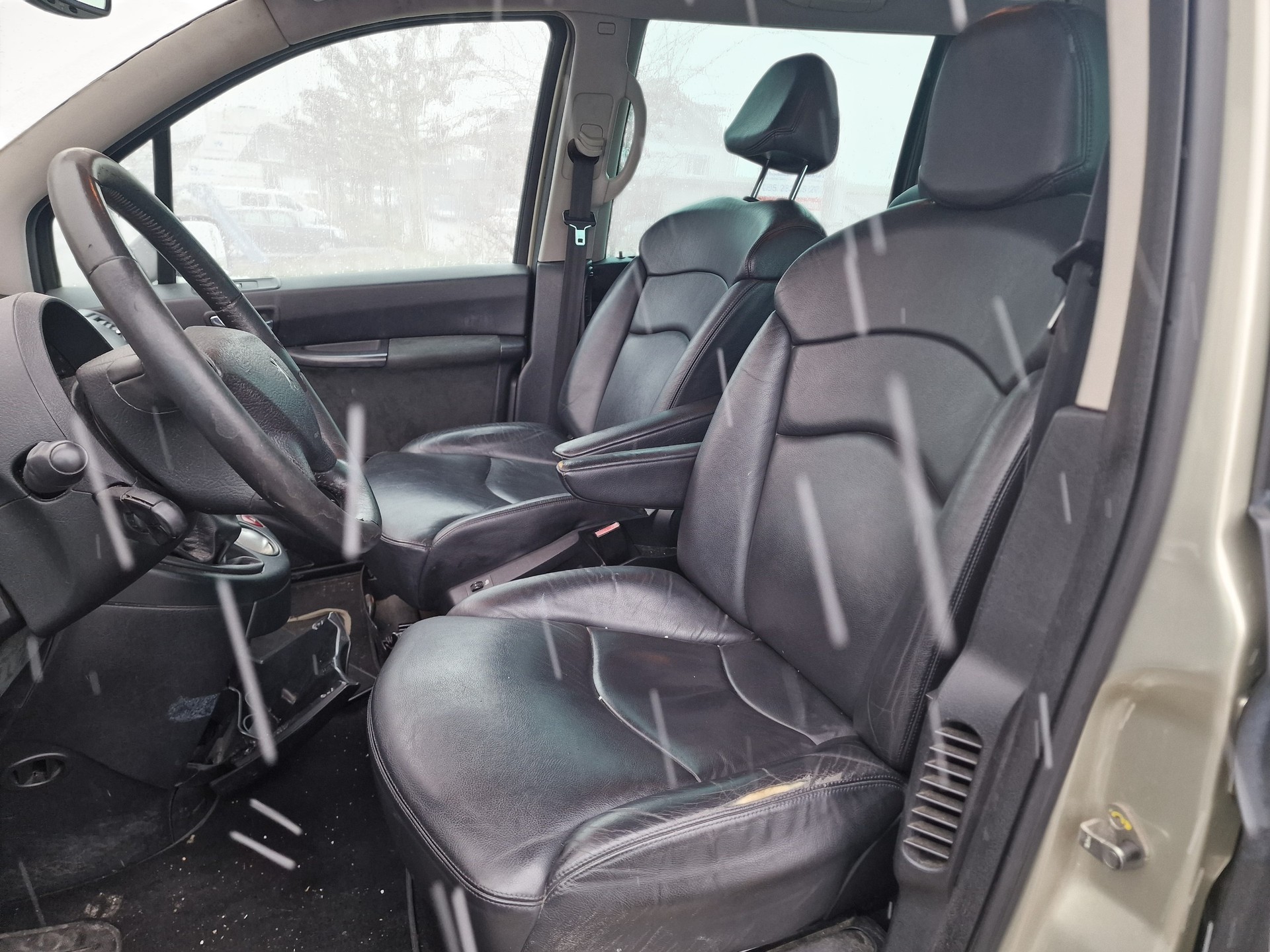 PEUGEOT 807 2.2 16V HDi Family+ - 5