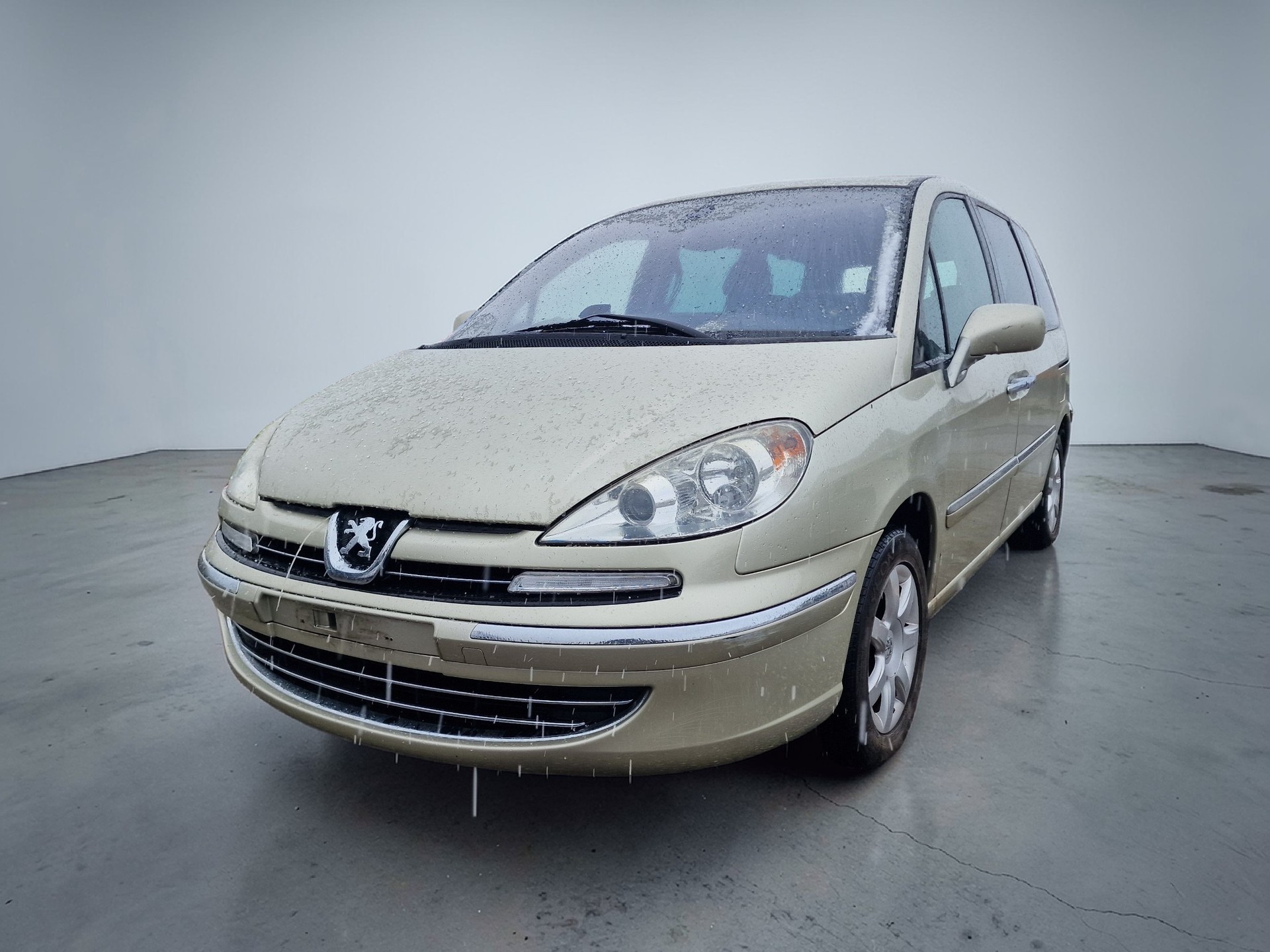 PEUGEOT 807 2.2 16V HDi Family+ - 2