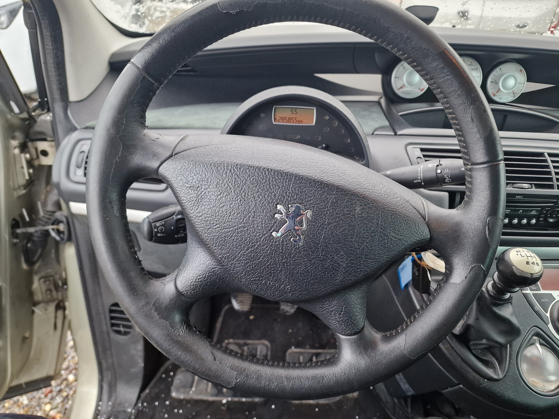 PEUGEOT 807 2.2 16V HDi Family+ - 6