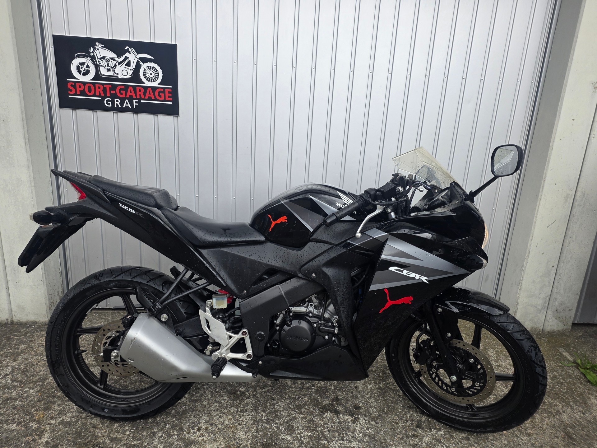 HONDA CBR 125 R - 1