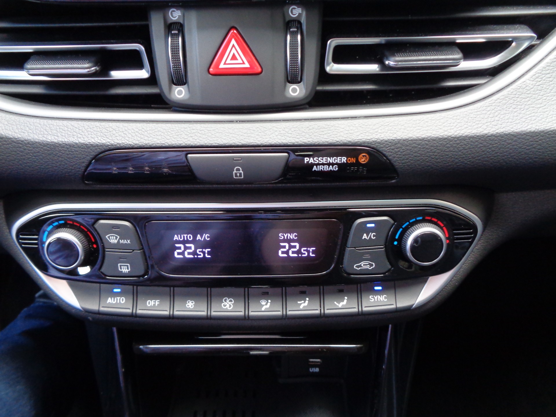 HYUNDAI i30 Wagon 1.5 T-GDi Vertex 48V MH DCT - 24
