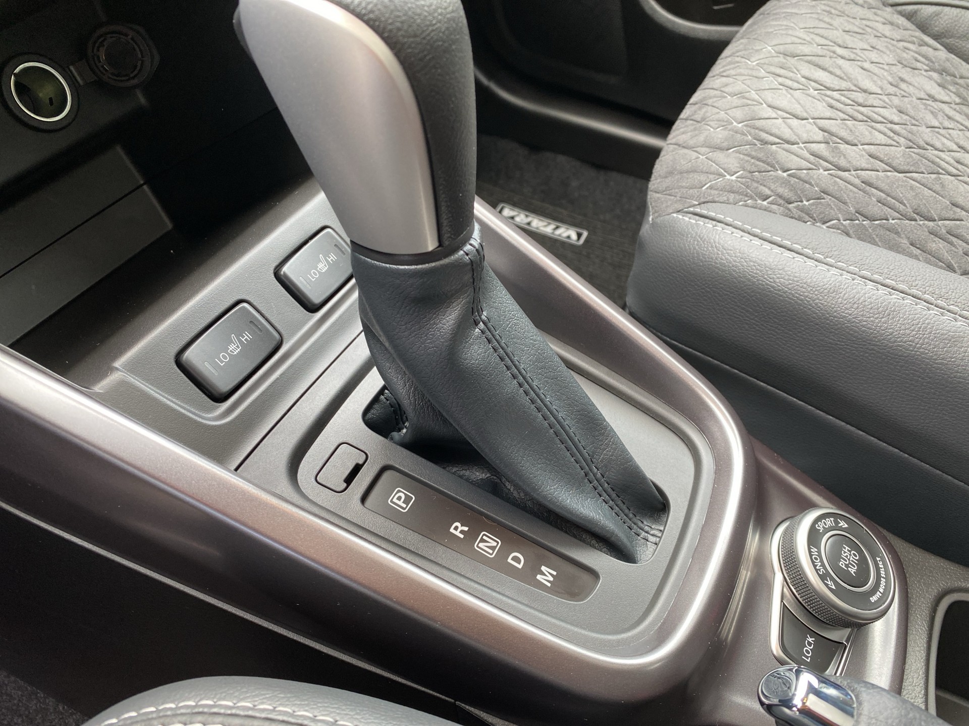 SUZUKI Vitara 1.4 Boosterjet Compact Top 4x4 Hybrid Automatic - 18