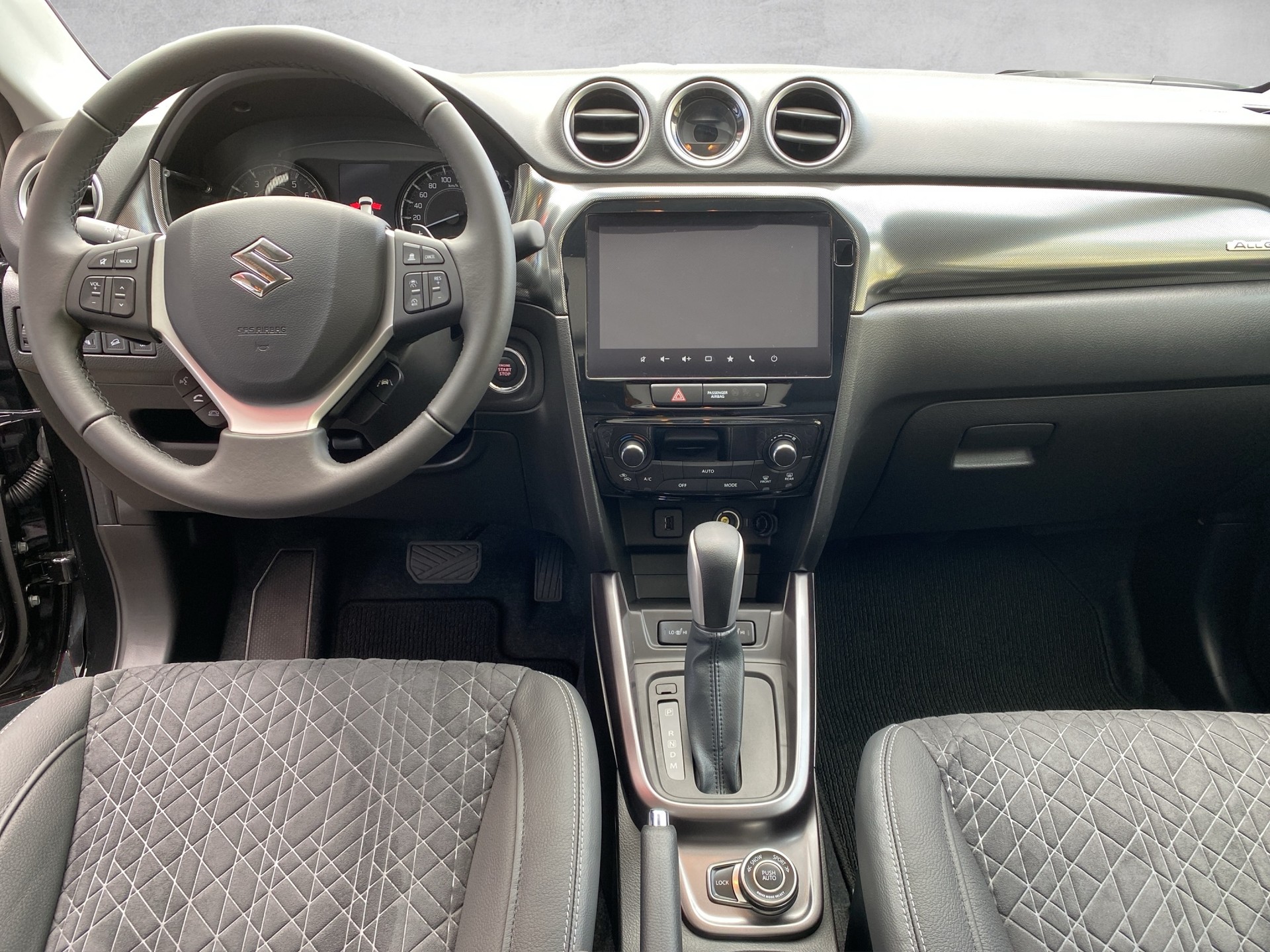 SUZUKI Vitara 1.4 Boosterjet Compact Top 4x4 Hybrid Automatic - 10