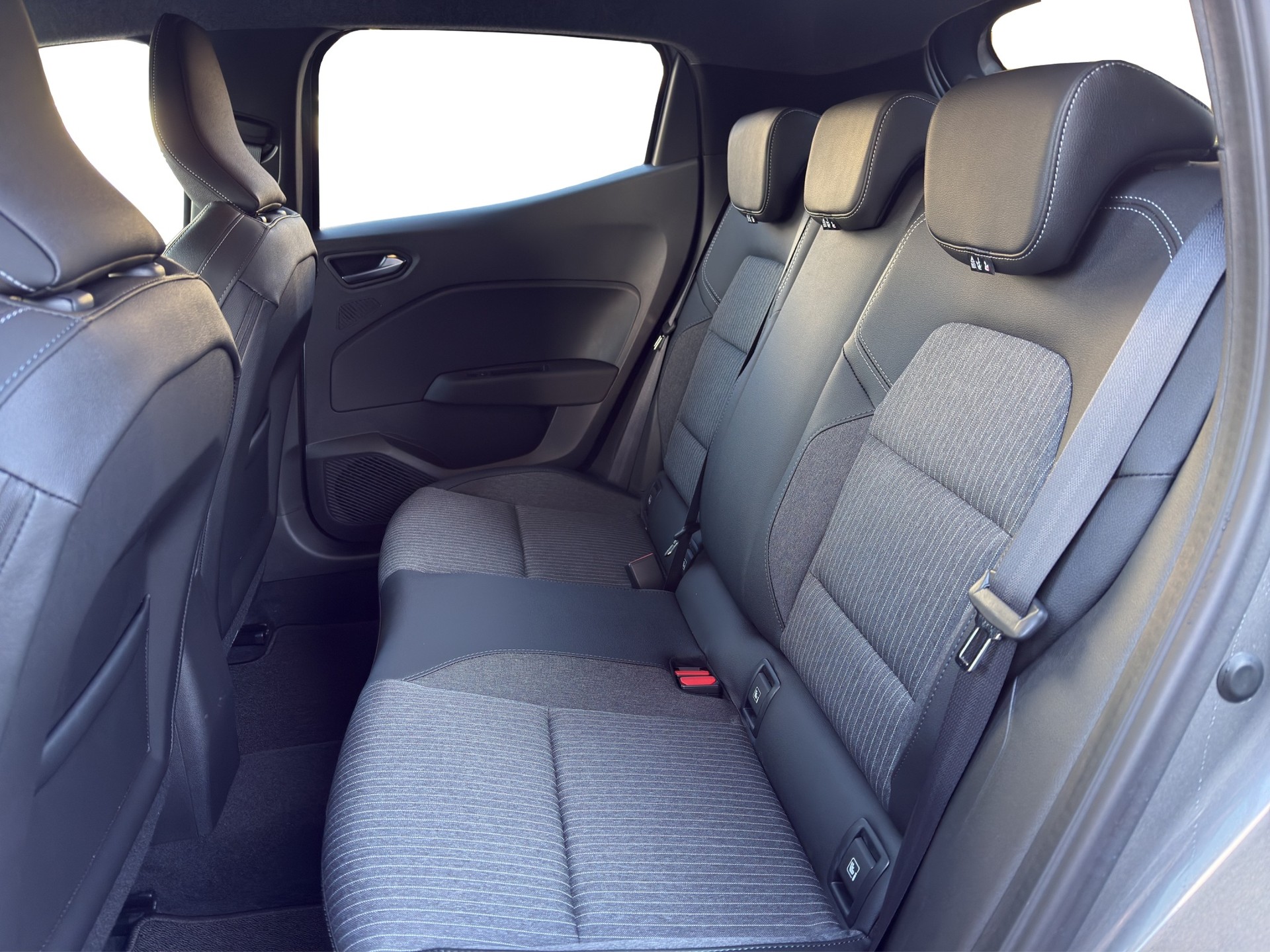 MITSUBISHI COLT 1.0 Intense - 11