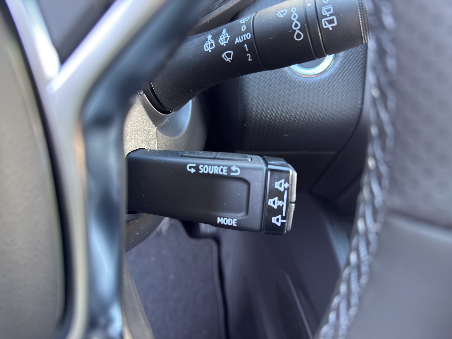 MITSUBISHI COLT 1.0 Intense - 20