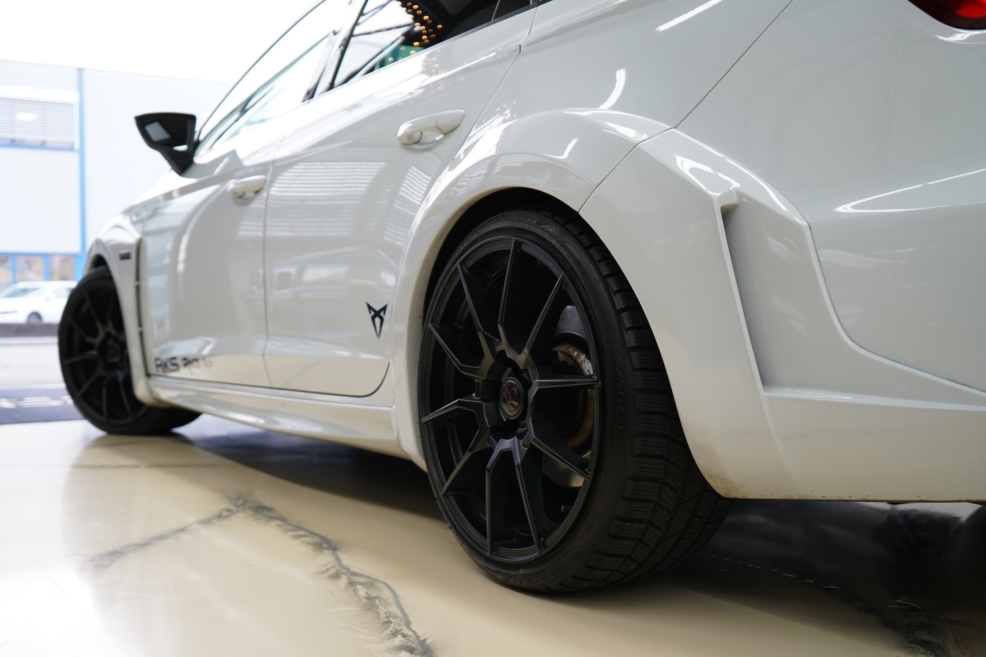 SEAT Leon ST 2.0 TSI Cupra 280 DSG / JE Design- Wide Body* Grail Auspuff* - 8