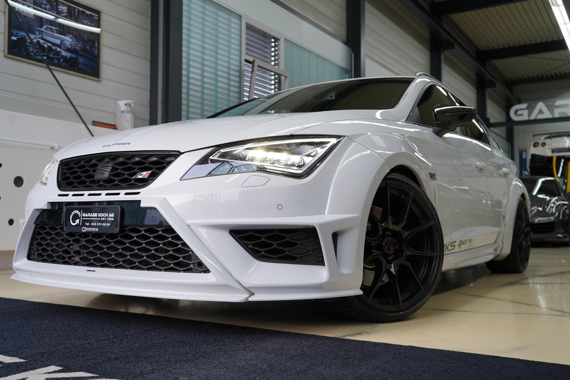 SEAT Leon ST 2.0 TSI Cupra 280 DSG / JE Design- Wide Body* Grail Auspuff* - 2