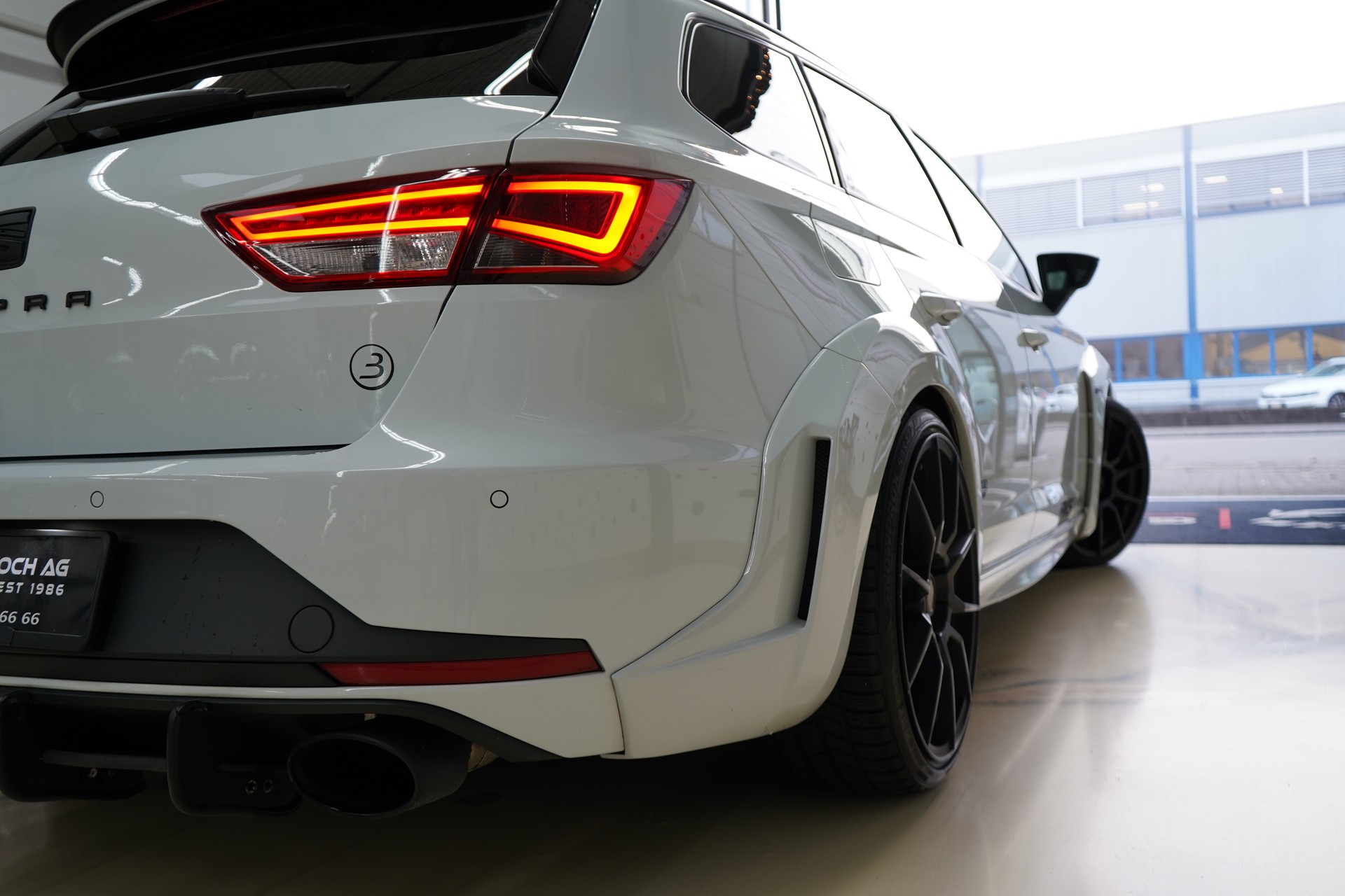 SEAT Leon ST 2.0 TSI Cupra 280 DSG / JE Design- Wide Body* Grail Auspuff* - 14