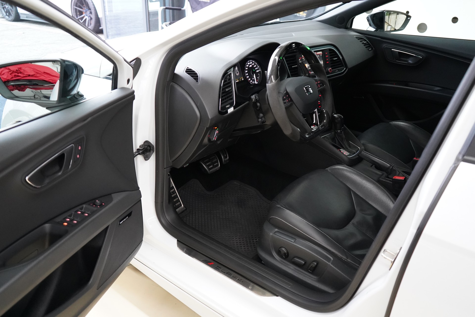 SEAT Leon ST 2.0 TSI Cupra 280 DSG / JE Design- Wide Body* Grail Auspuff* - 19