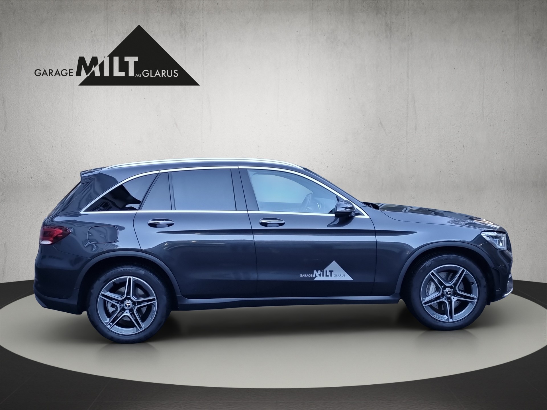 MERCEDES-BENZ GLC 300 AMG Line 4m - 4