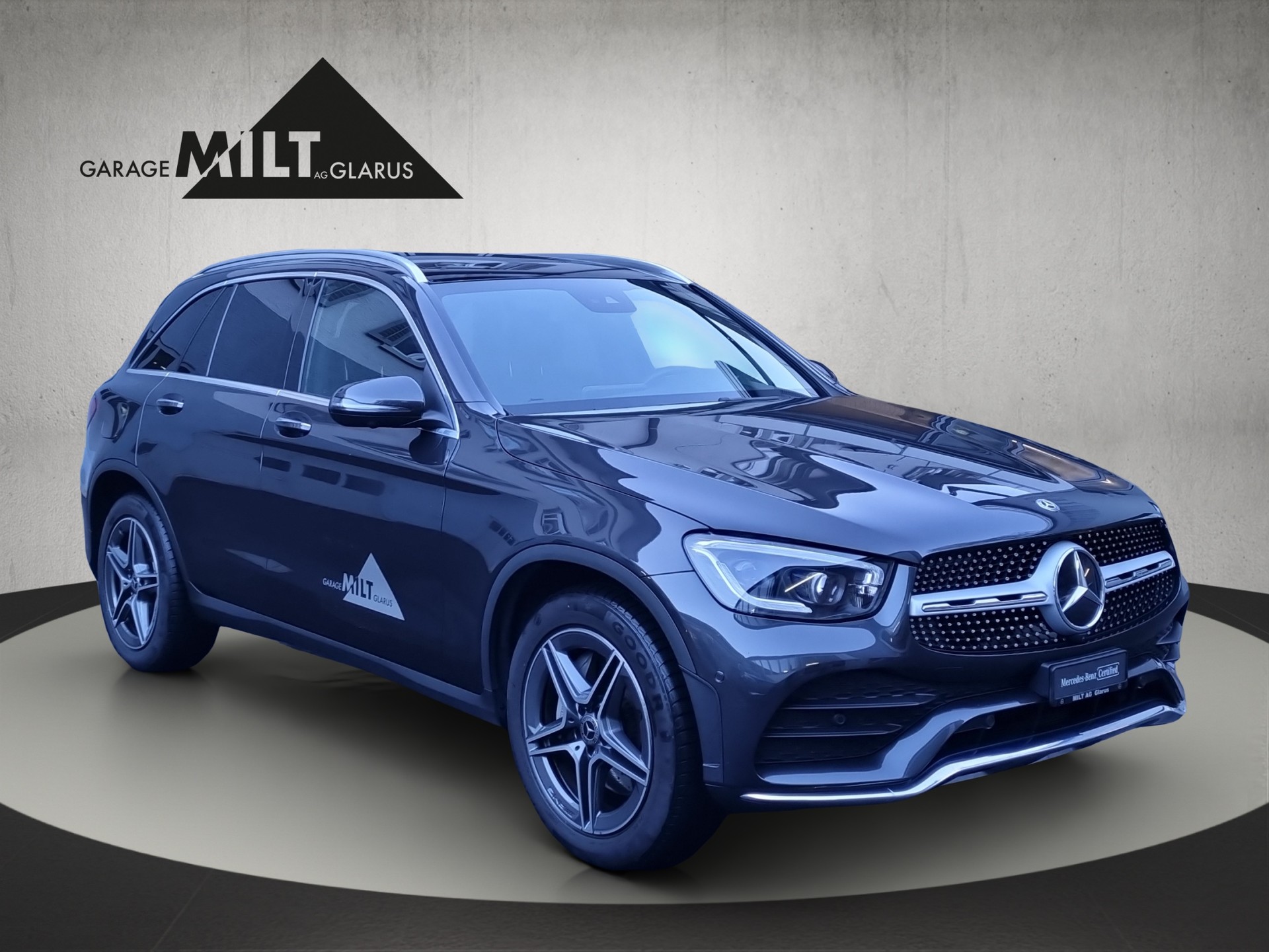 MERCEDES-BENZ GLC 300 AMG Line 4m - 2