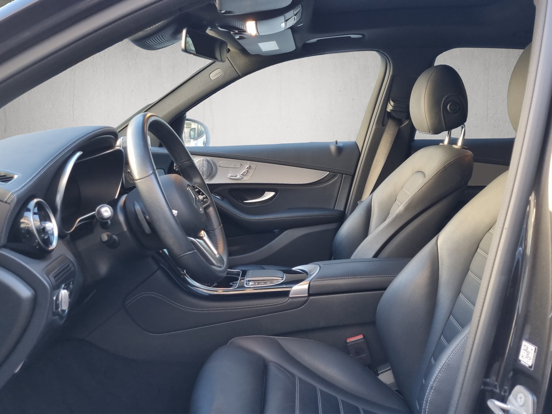 MERCEDES-BENZ GLC 300 AMG Line 4m - 9
