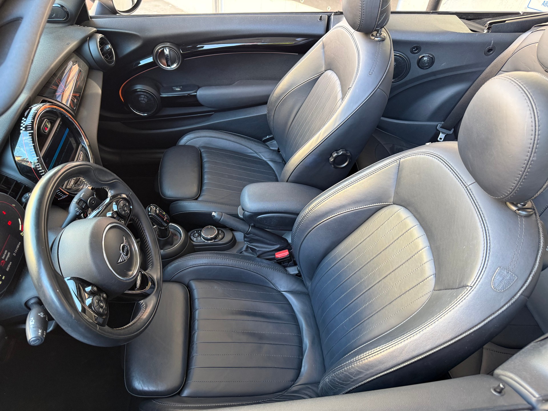 MINI Cooper John Cooper Works Cabriolet Steptronic - 22