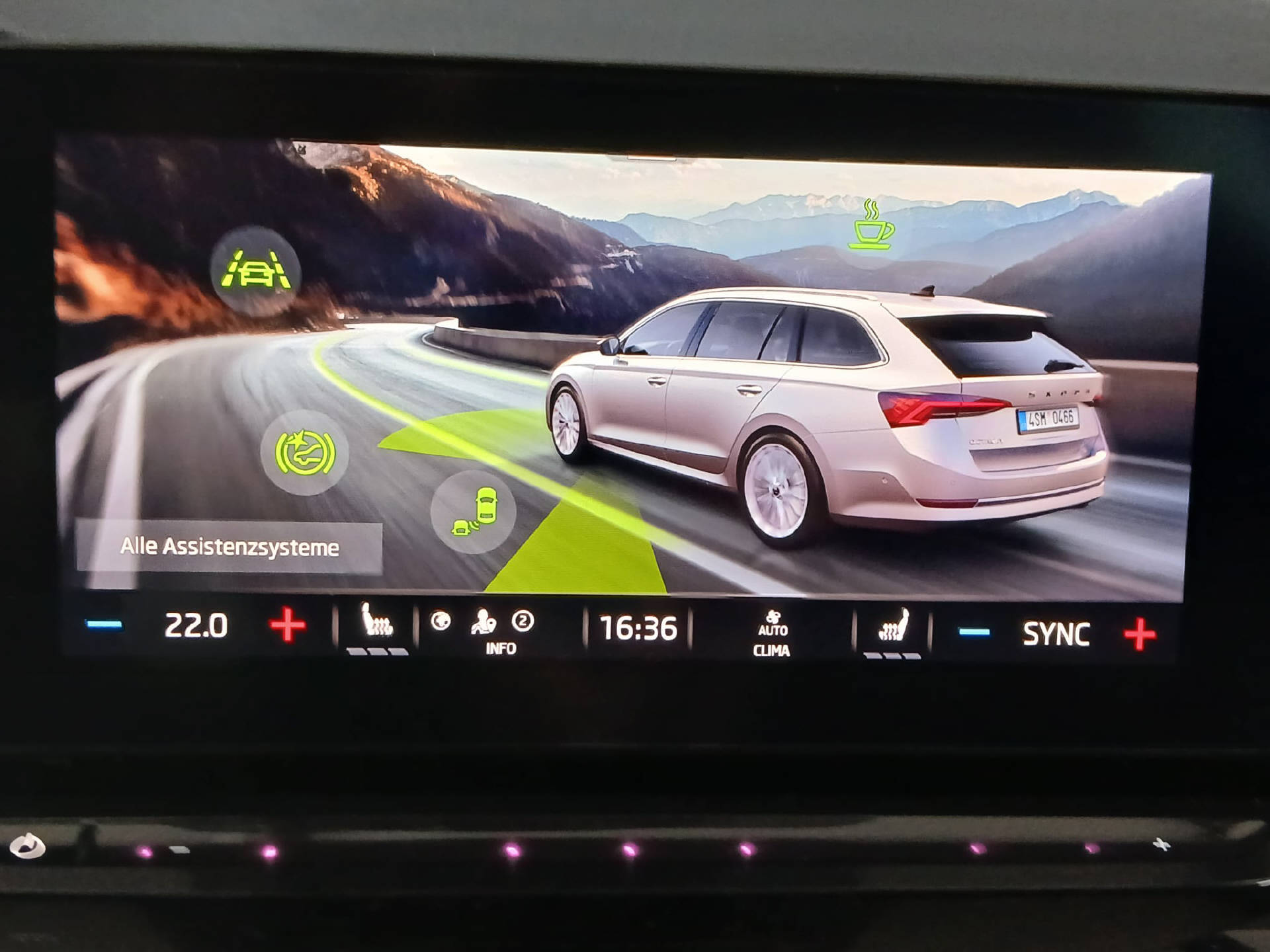 SKODA Octavia Combi 2.0 TSI SportLine 4×4 DSG-13