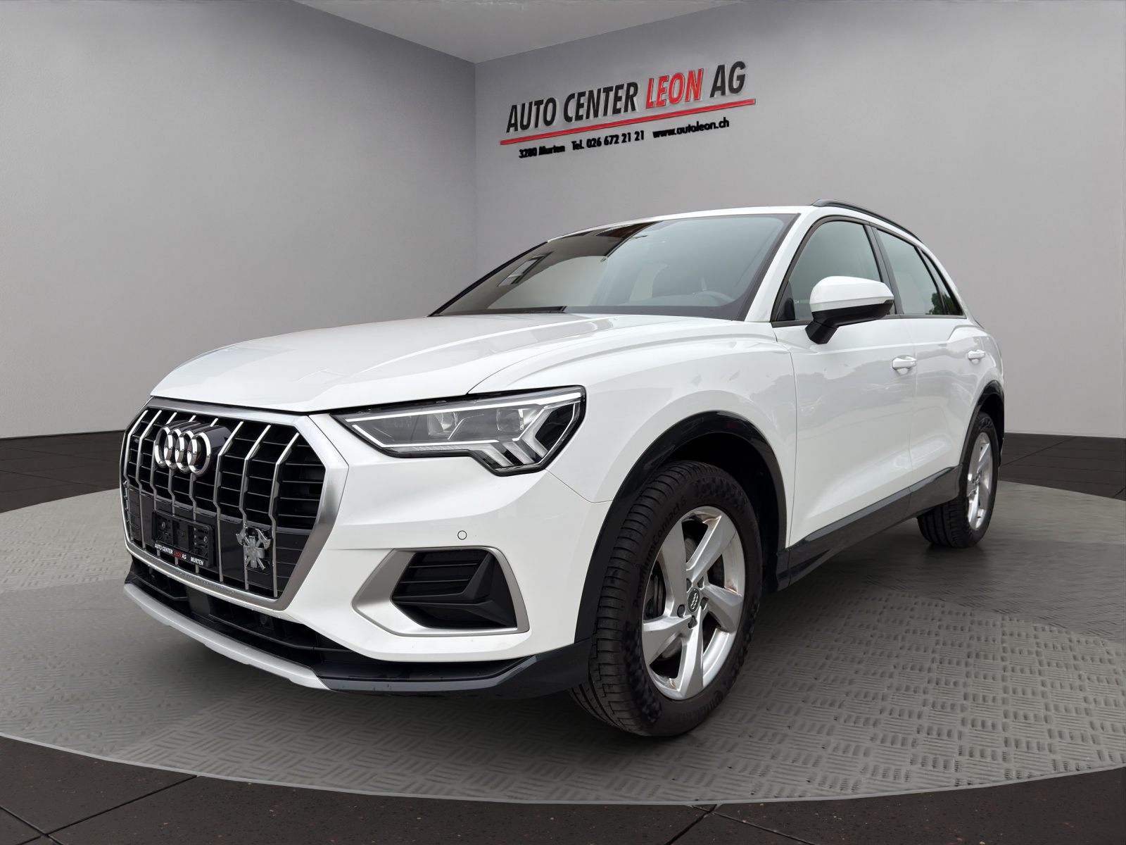 AUDI Q3 40 TDI quattro S-tronic - 2