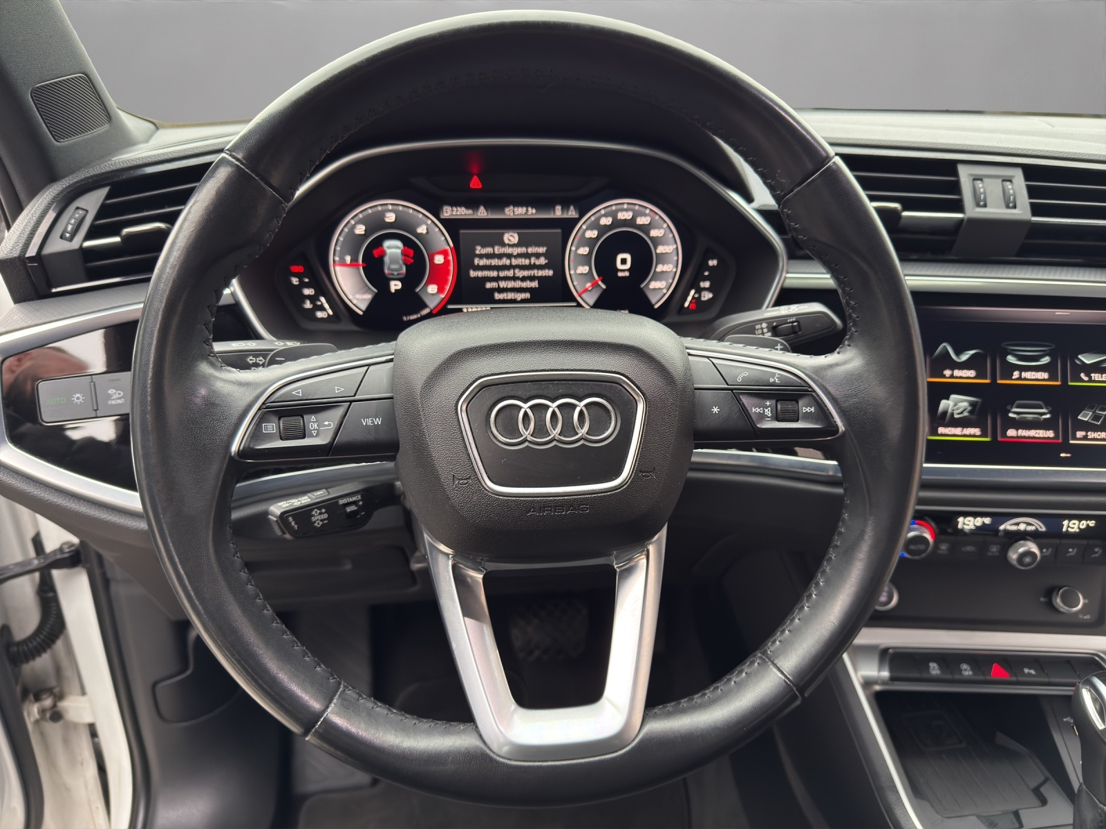 AUDI Q3 40 TDI quattro S-tronic - 10