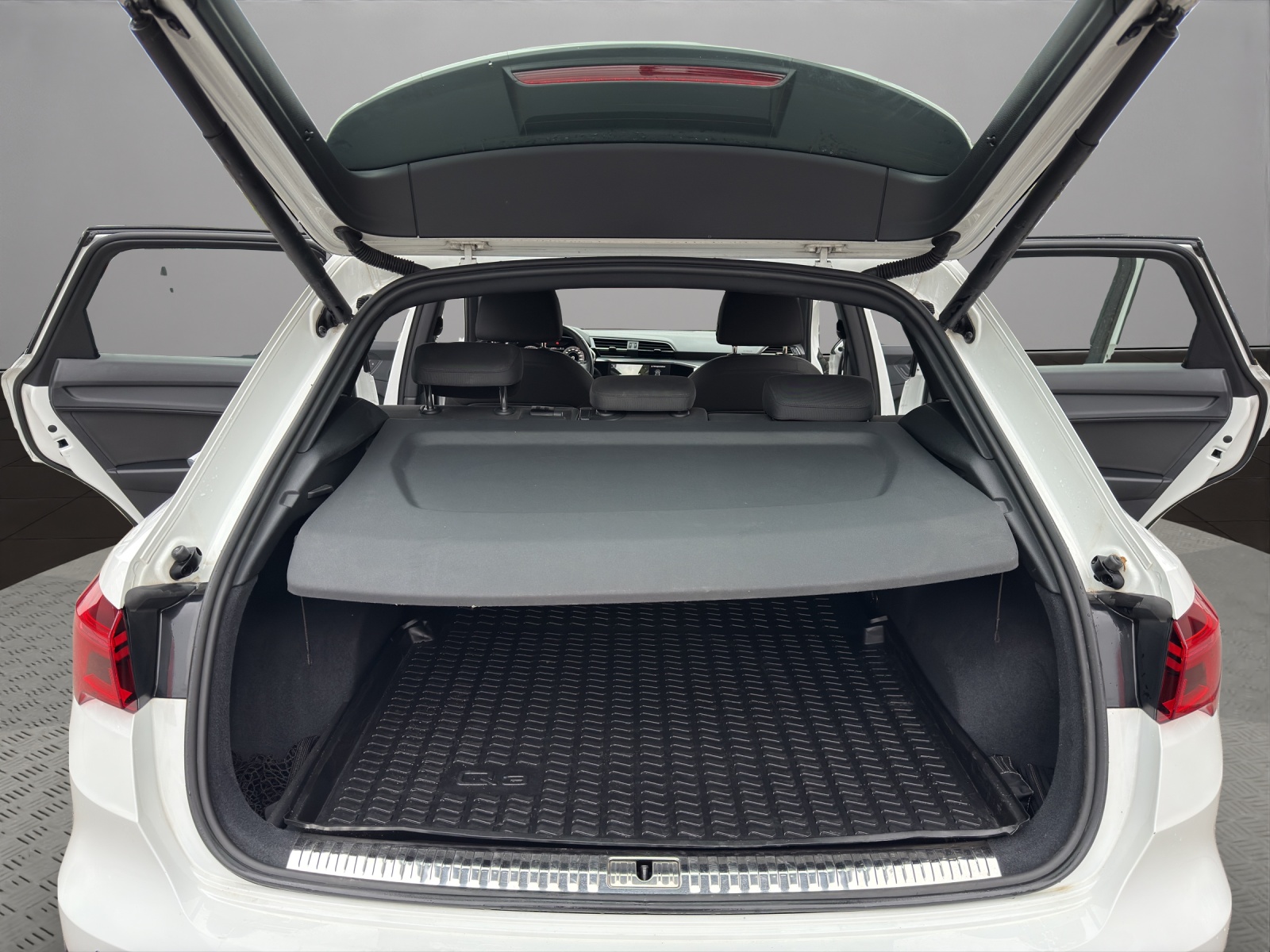 AUDI Q3 40 TDI quattro S-tronic - 19