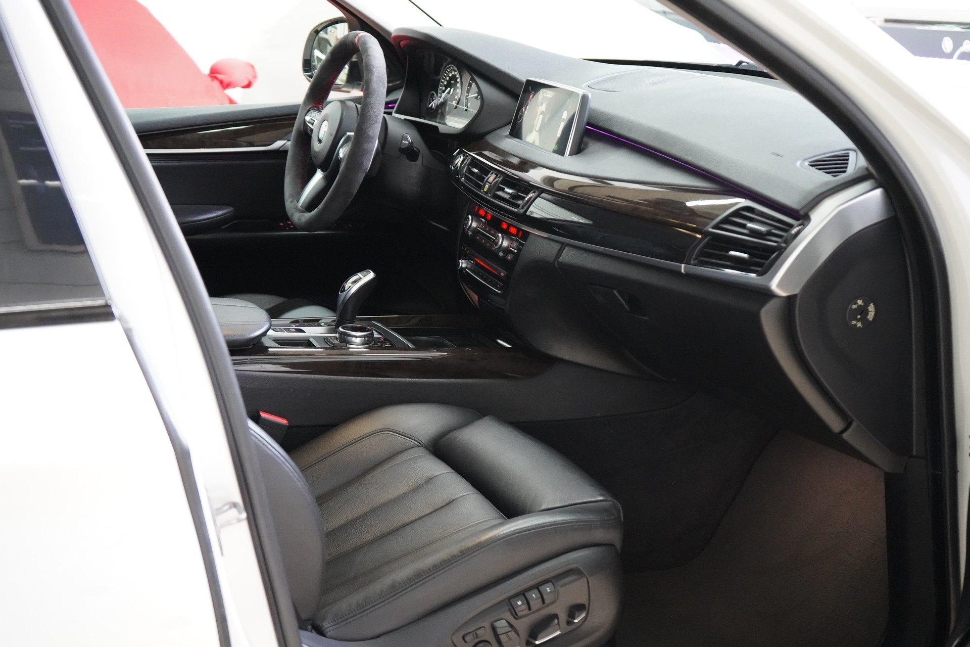 BMW X5 xDrive 50i Steptronic - 24