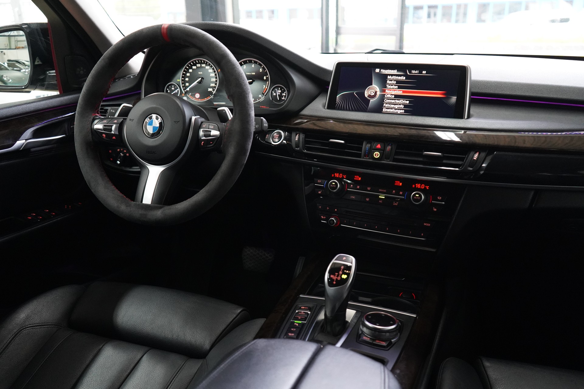 BMW X5 xDrive 50i Steptronic - 27