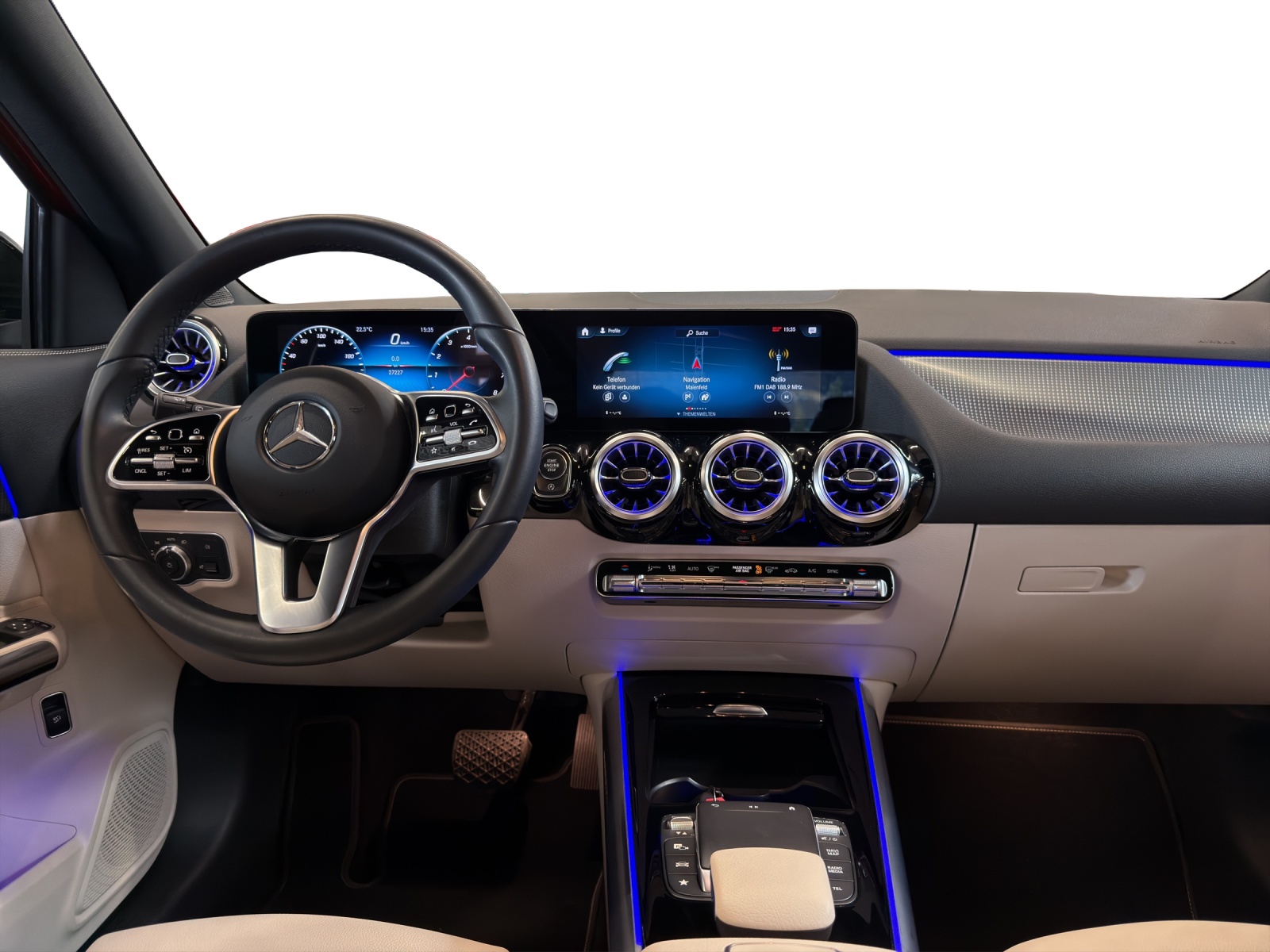 MERCEDES-BENZ GLA 200 4MATIC - 10