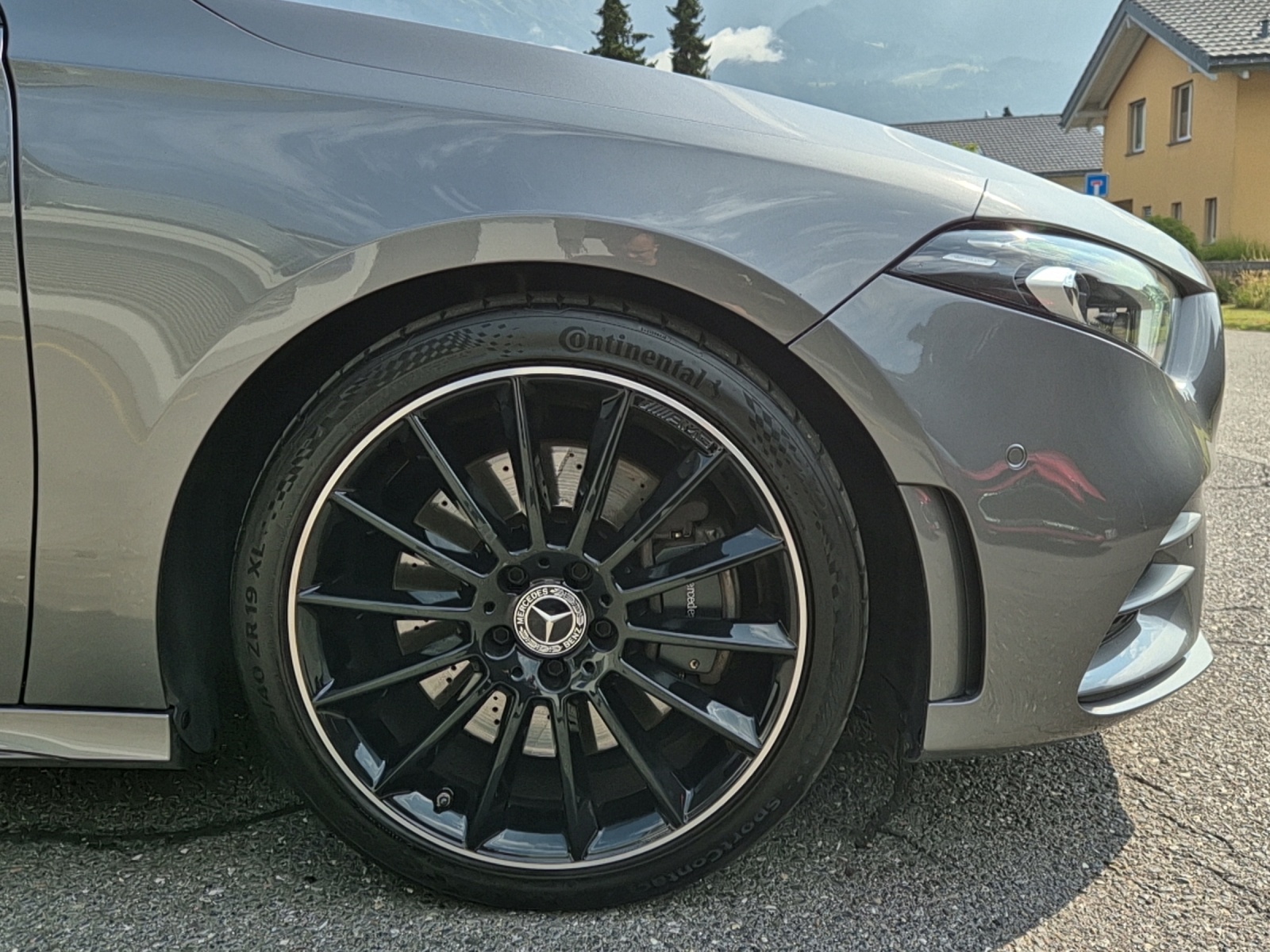 MERCEDES-BENZ A 250 AMG Line 4Matic - 25