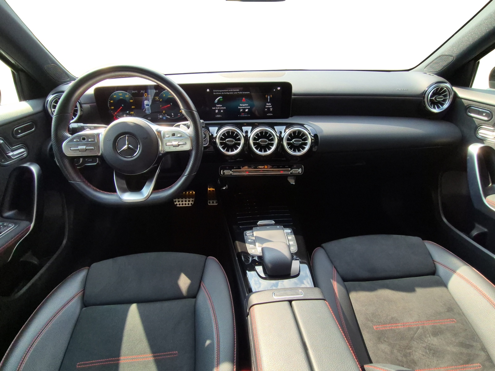 MERCEDES-BENZ A 250 AMG Line 4Matic - 10