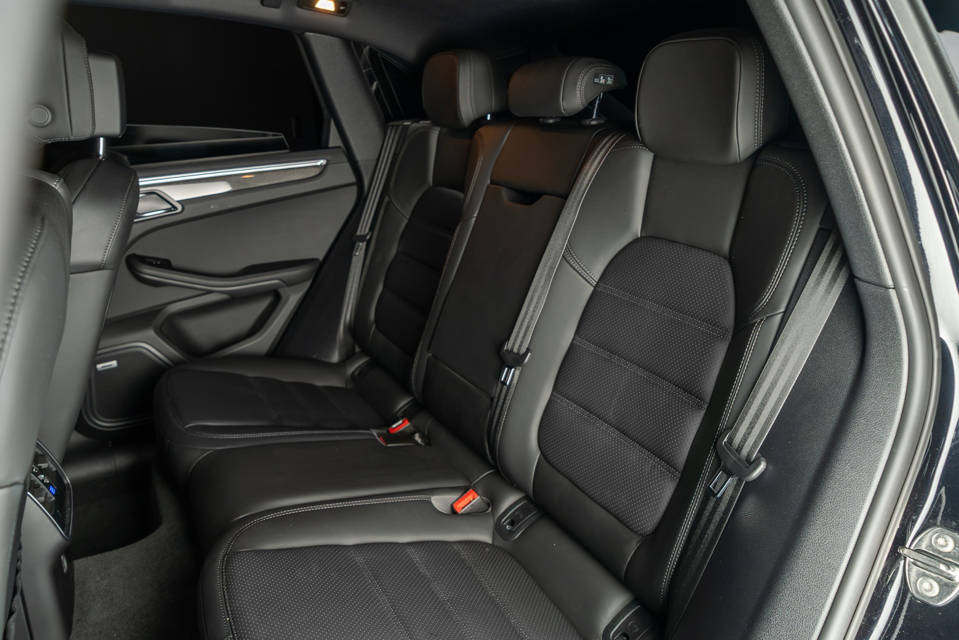 PORSCHE Macan S PDK - 14