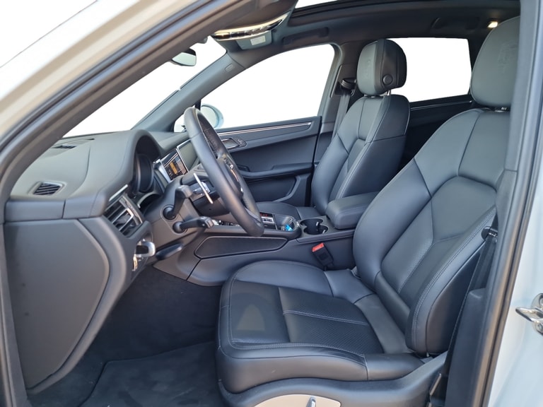 porsche Gallery 9