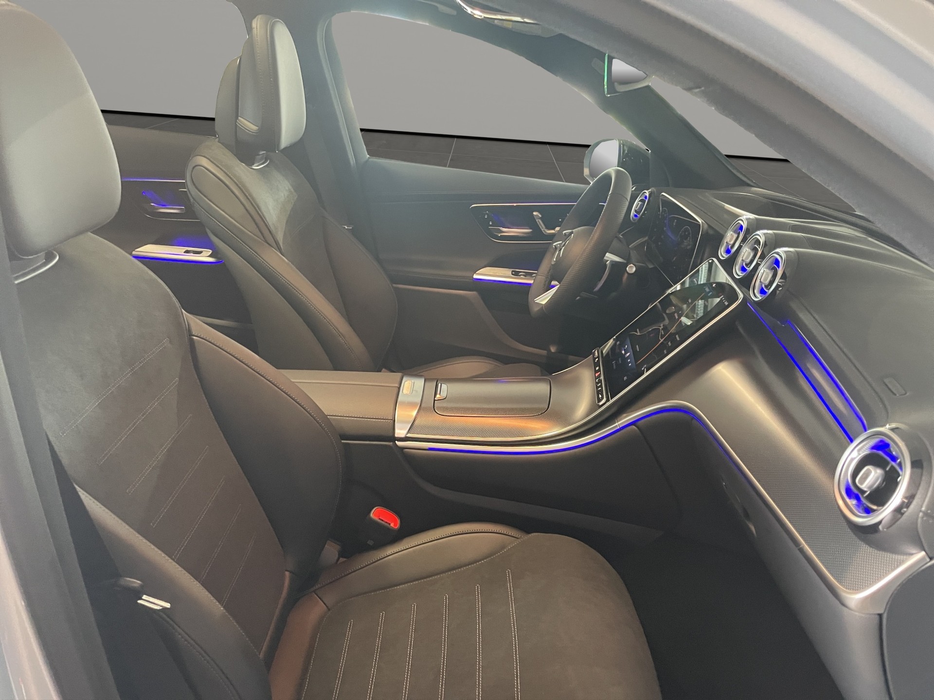 MERCEDES-BENZ GLC 300 4Matic 9G-Tronic - 11