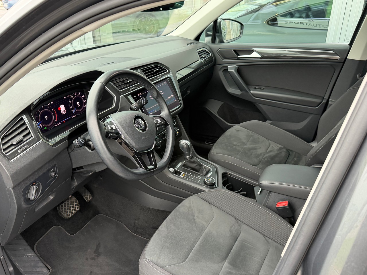 VW Tiguan 2.0TSI Highline 4Motion DSG, Bild 9