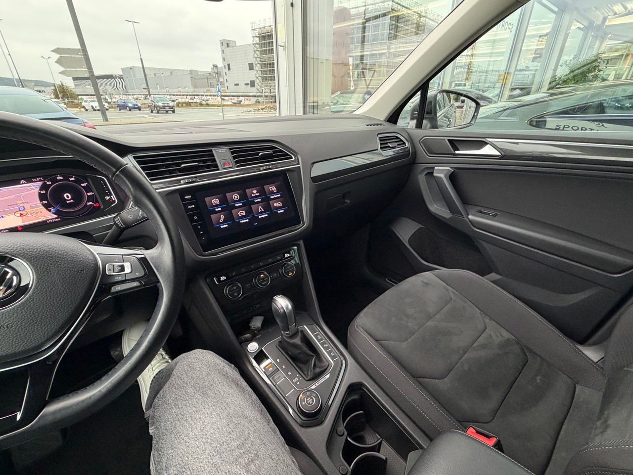 VW Tiguan 2.0TSI Highline 4Motion DSG, Bild 17