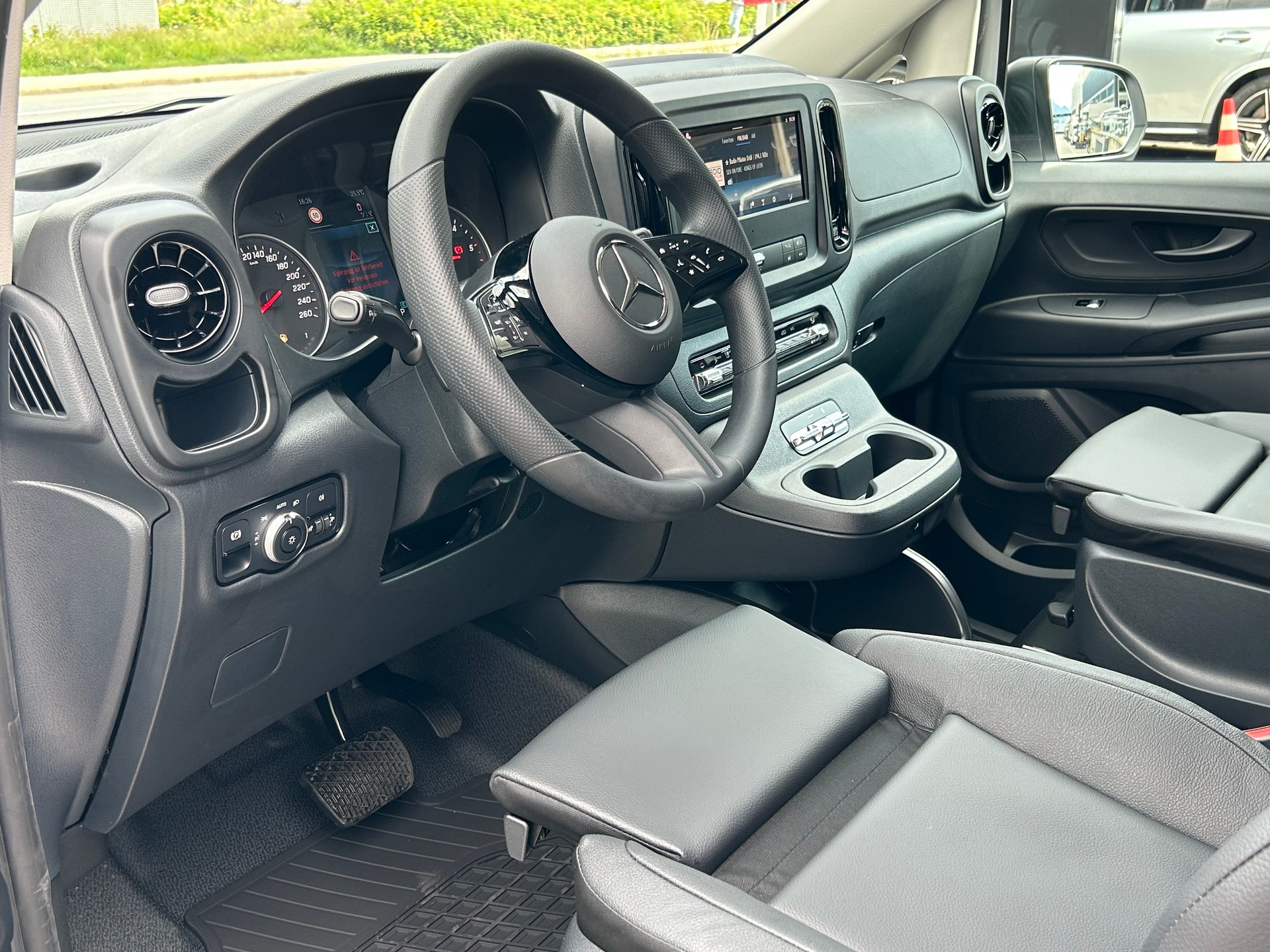 MERCEDES-BENZ Vito 119 CDI KA PRO Lang 4MATIC - 12